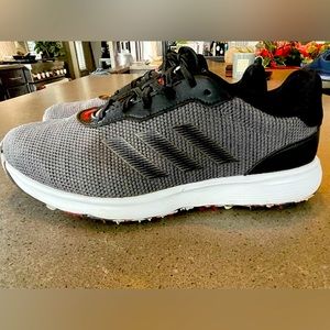 Adidas Spikeless Golf Shoes (9.5 M) Gray/Black/Red